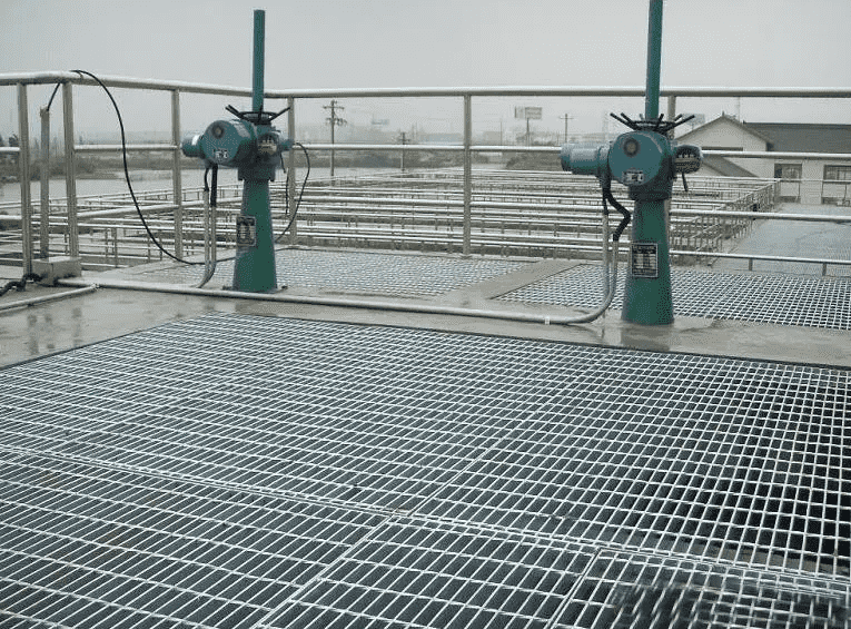 鍍鋅格柵板在污水廠里使用有什么特點？